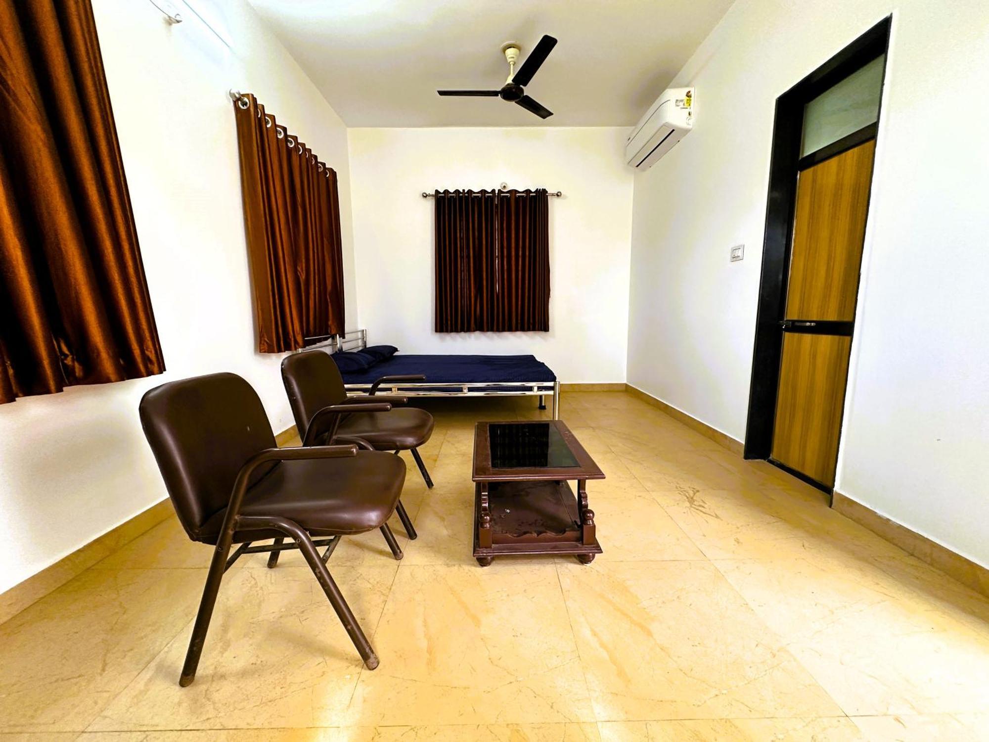 Ranjan Vadi Hotel Bhuj Luaran gambar